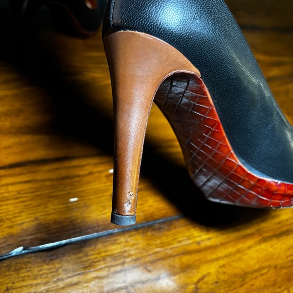 Bottega Veneta Classic Platform Heel - Picture 7 of 10